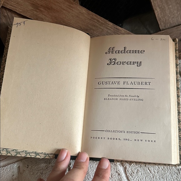 Madame Bovary by Gustave Flaubert Collector's Edition (45) - Picture 4 of 7